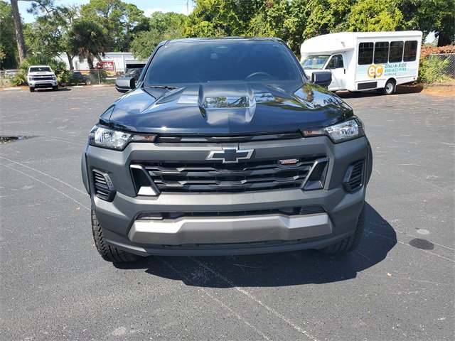 2024 Chevrolet Colorado Trail Boss photo 2