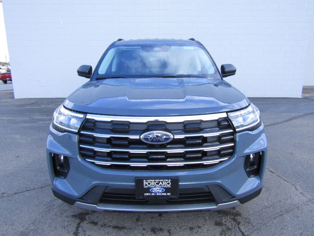 2026 Ford Explorer photo 2