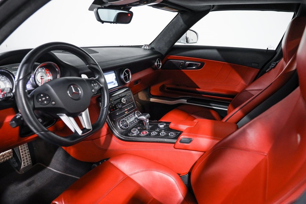 2011 Mercedes Benz SLS AMG photo 42