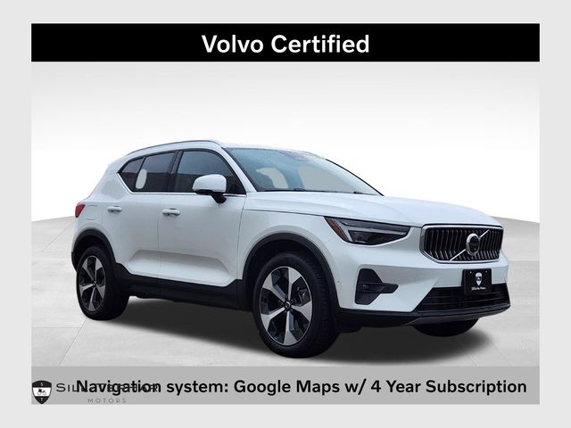 2025 Volvo XC40 Plus's photo