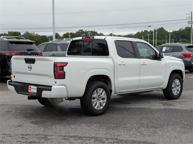 2022 Nissan Frontier SV photo 5