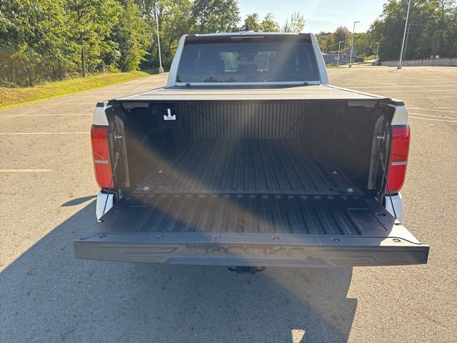 2025 Toyota Tacoma SR5 4x4 Double Cab photo 4