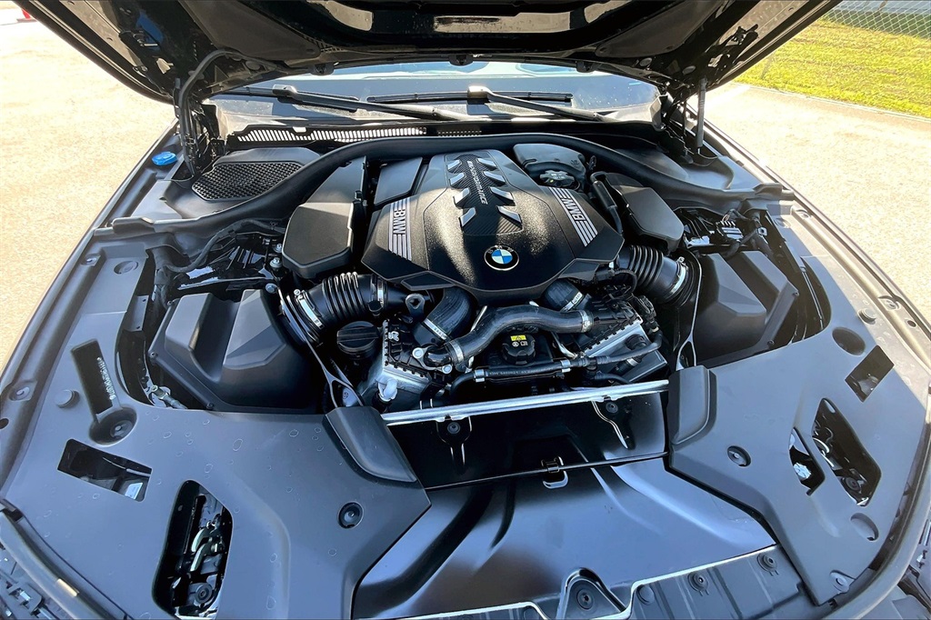 2023 Bmw M550i xDrive photo 11