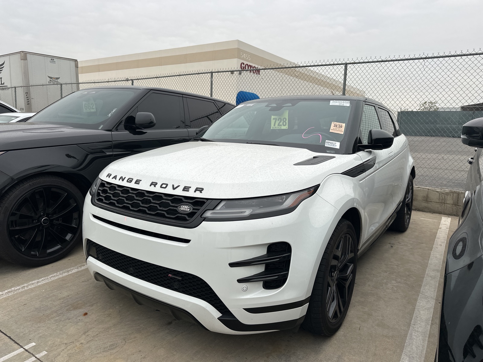 2022 Land Rover Range Rover Evoque SE's photo