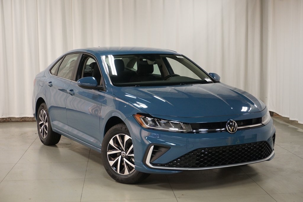 2025 Volkswagen Jetta 1.5T S photo 2