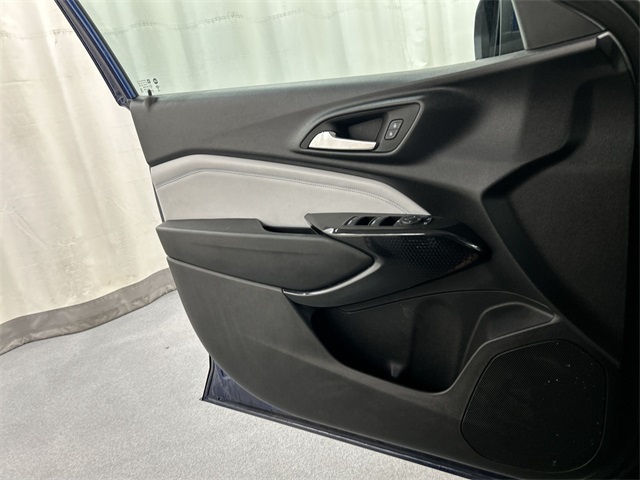 2024 Chevrolet Trax LT photo 18