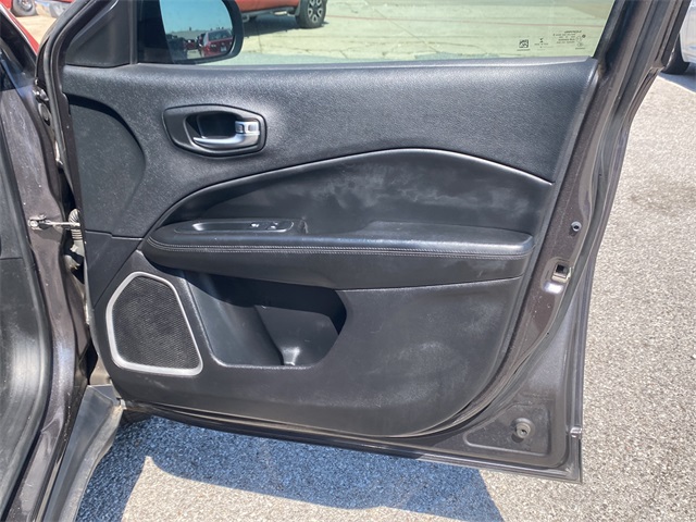 2019 Jeep Compass Altitude photo 25