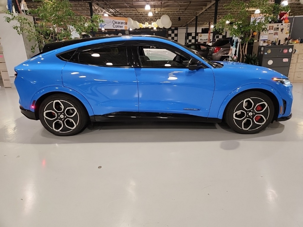 2023 Ford Mustang Mach-E GT photo 4