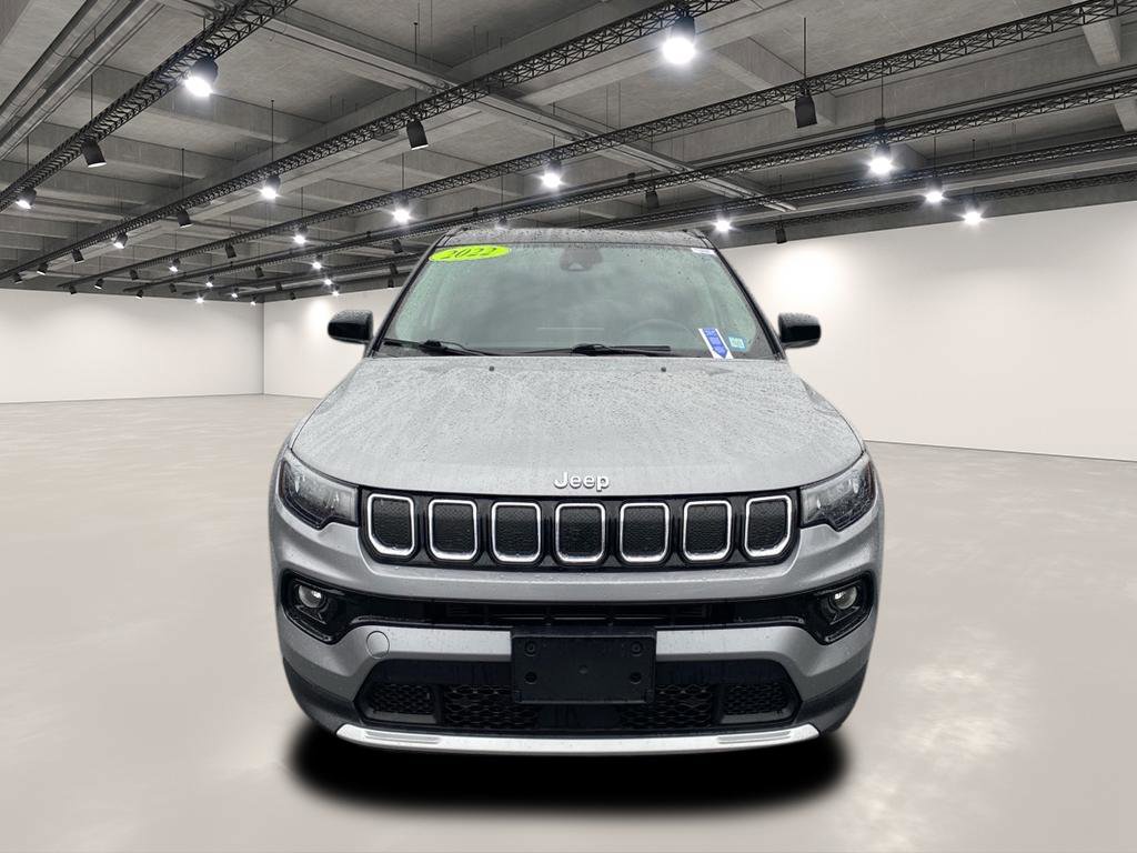 2022 Jeep Compass Limited photo 2
