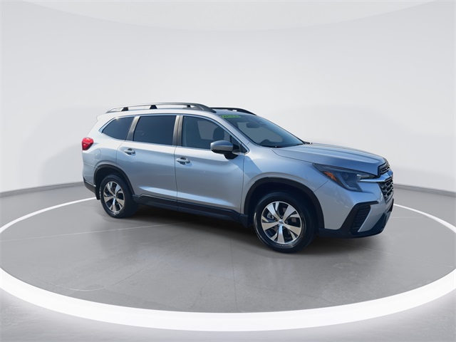 2025 Subaru Ascent Premium photo 2