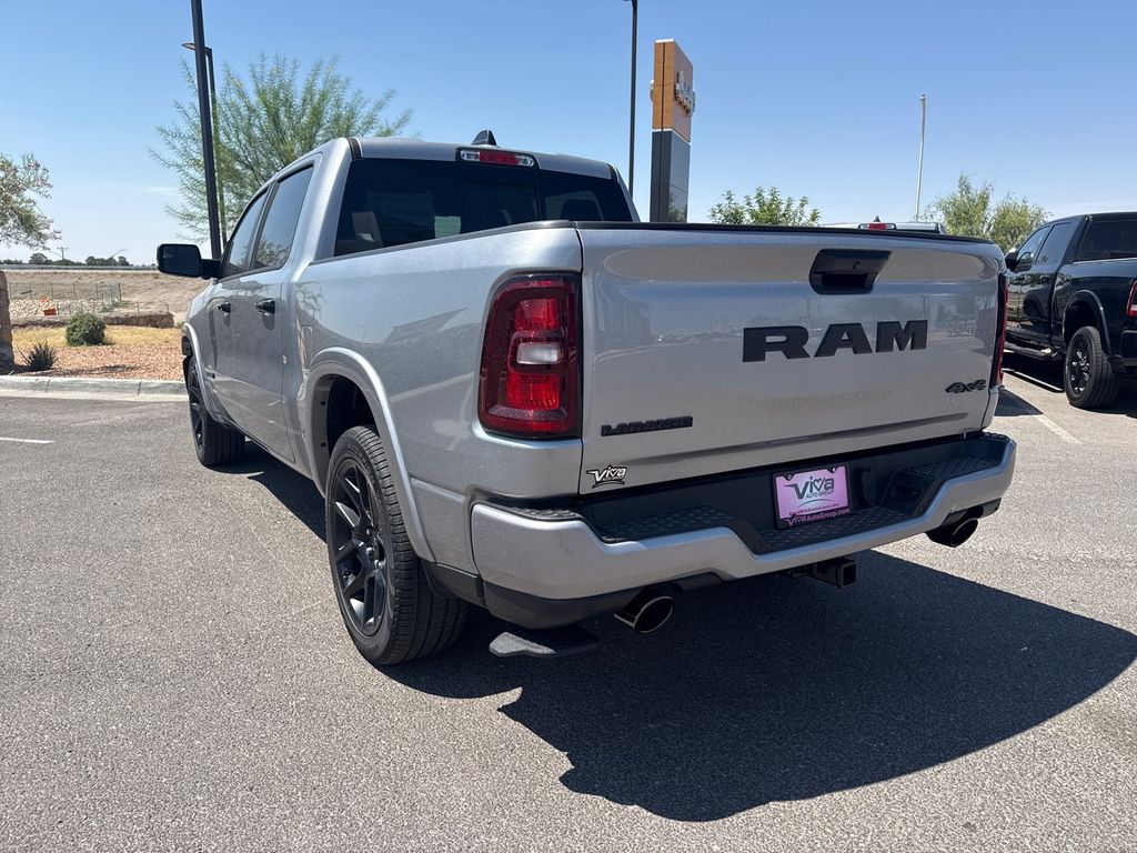 2025 Ram 1500 Laramie photo 3