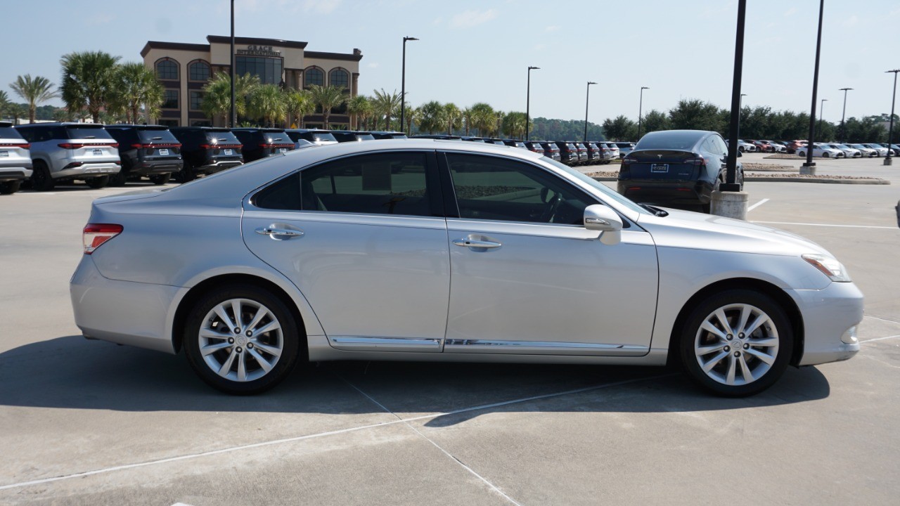 2010 Lexus ES 350 photo 4