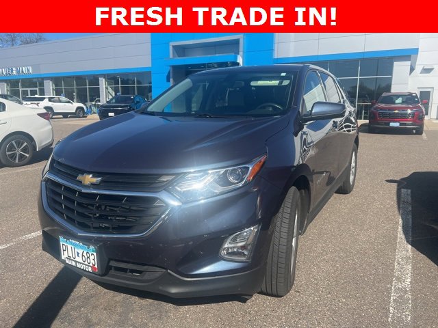 2018 Chevrolet Equinox LT photo 2