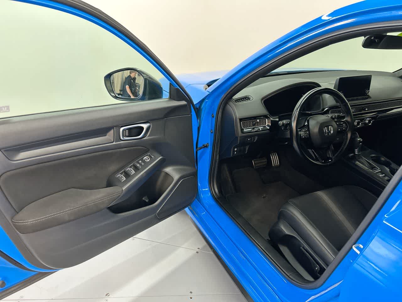 2022 Honda Civic Hatchback Sport photo 12