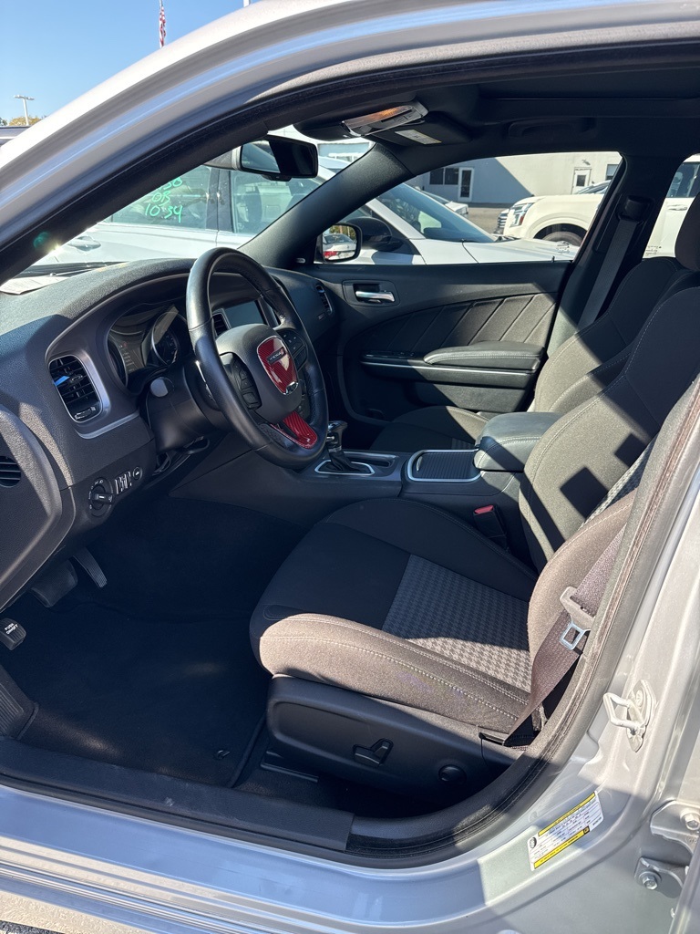2022 Dodge Charger R/T Scat Pack photo 8