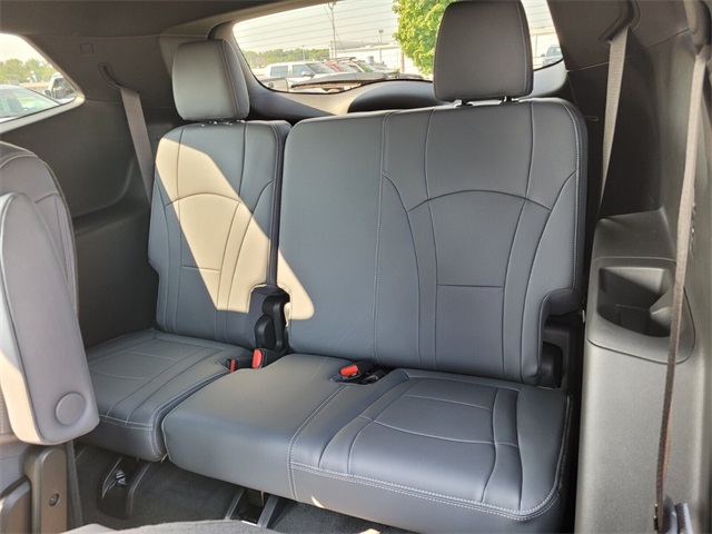 2023 Buick Enclave Essence photo 10