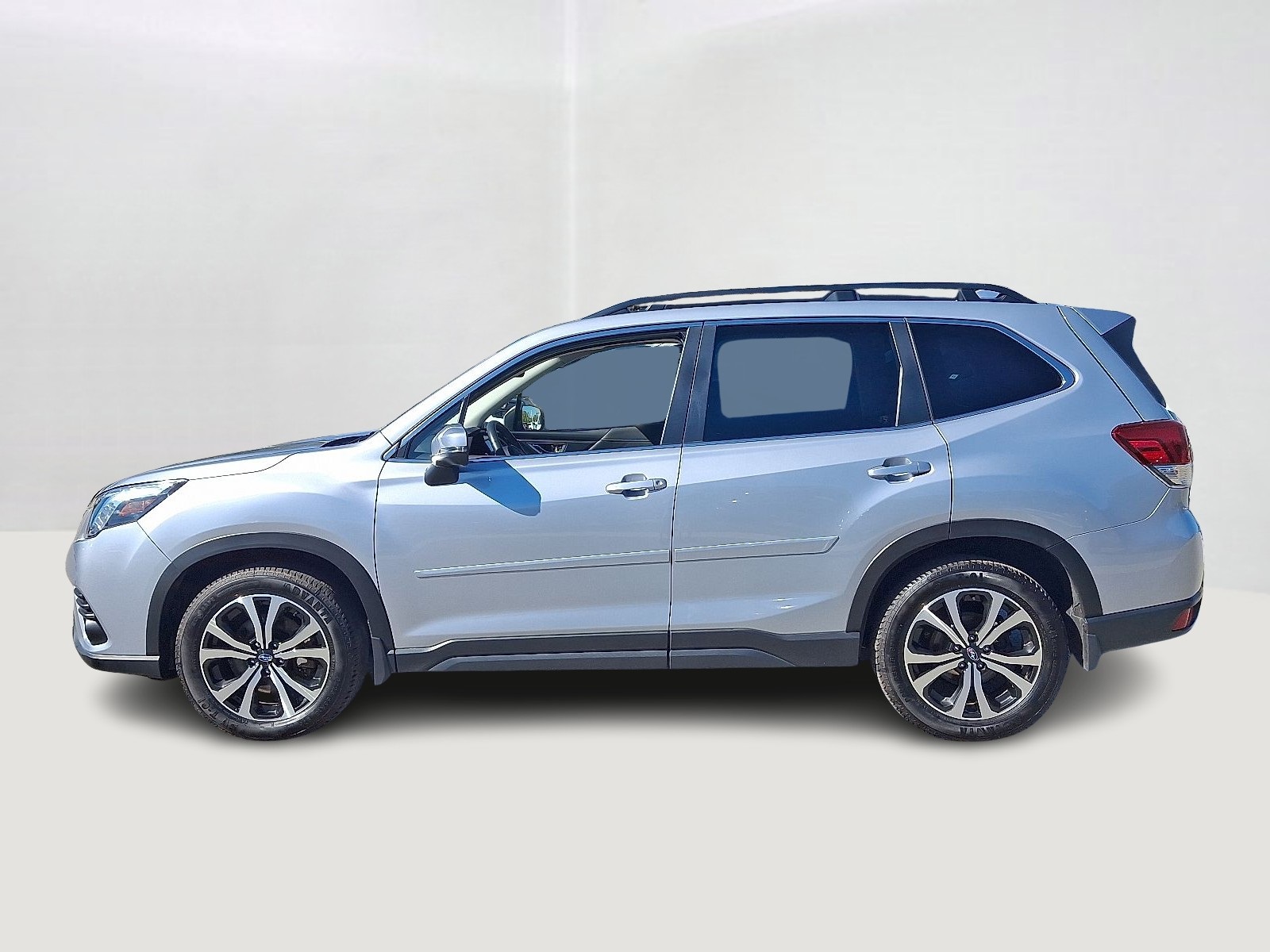 2022 Subaru Forester Limited photo 7