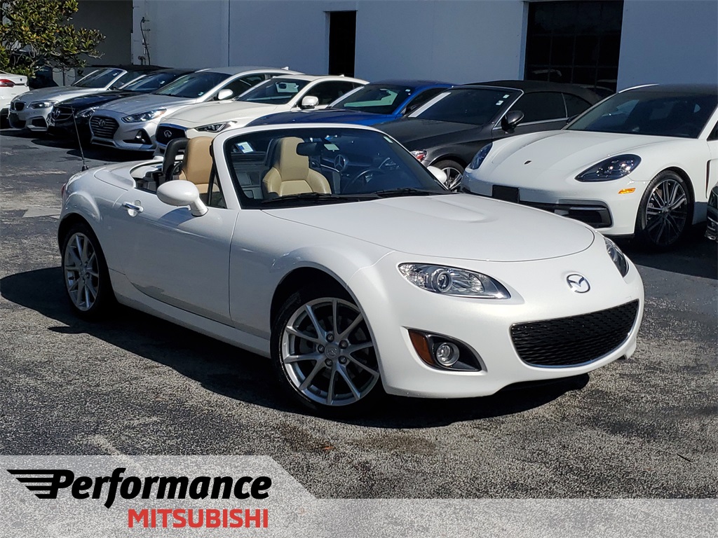 2012 Mazda MX-5 Miata Grand Touring Hard Top's photo
