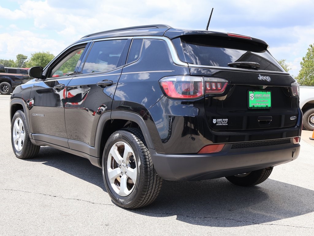 2018 Jeep Compass Latitude photo 3