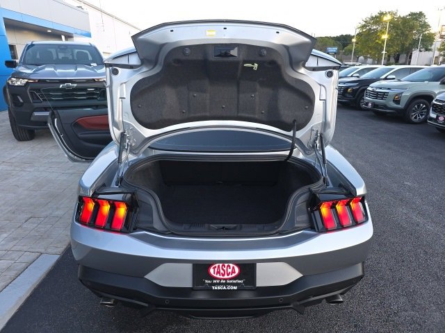 2024 Ford Mustang GT Premium photo 6