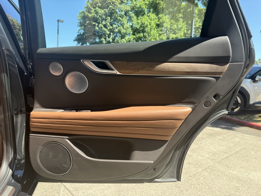 2024 Genesis Electrified G80 Advanced Prestige photo 7