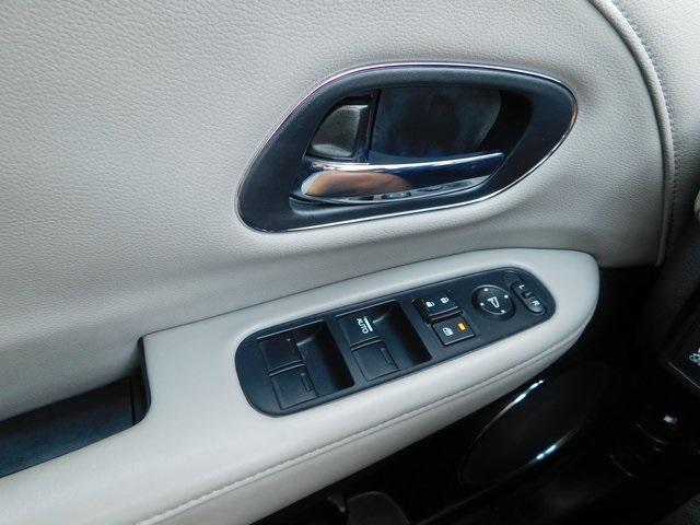 2016 Honda HR-V EX-L photo 25