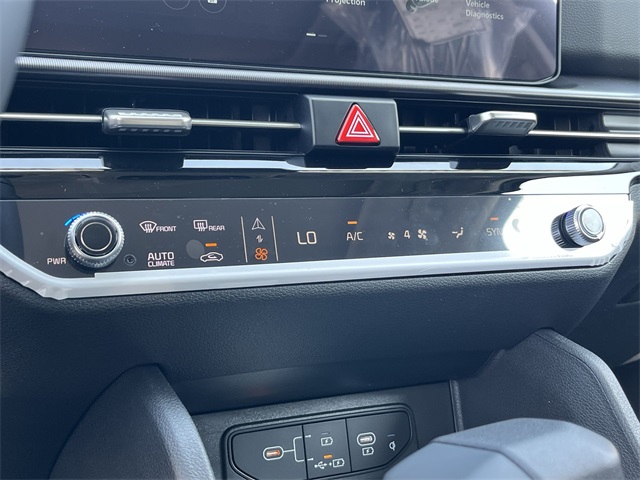 2026 Kia Sportage EX photo 10