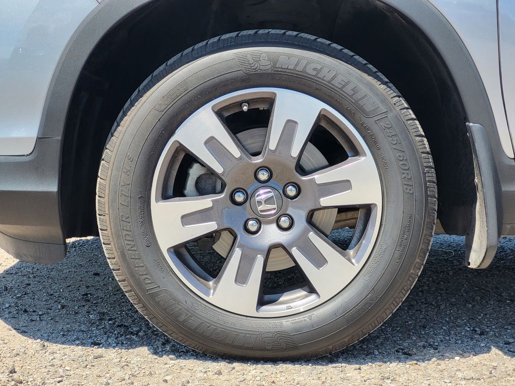 2019 Honda Ridgeline RTL-E photo 10