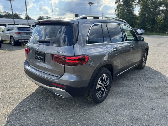 2026 Mercedes Benz GLB 250 4MATIC photo 2