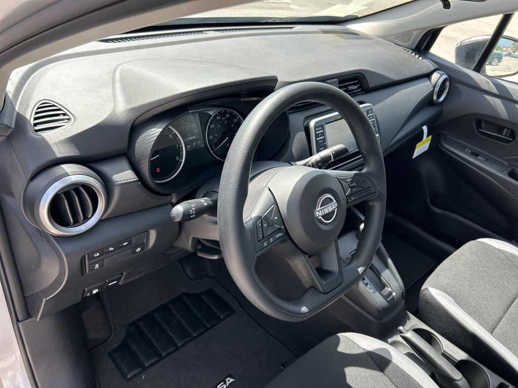 2025 Nissan Versa S photo 15