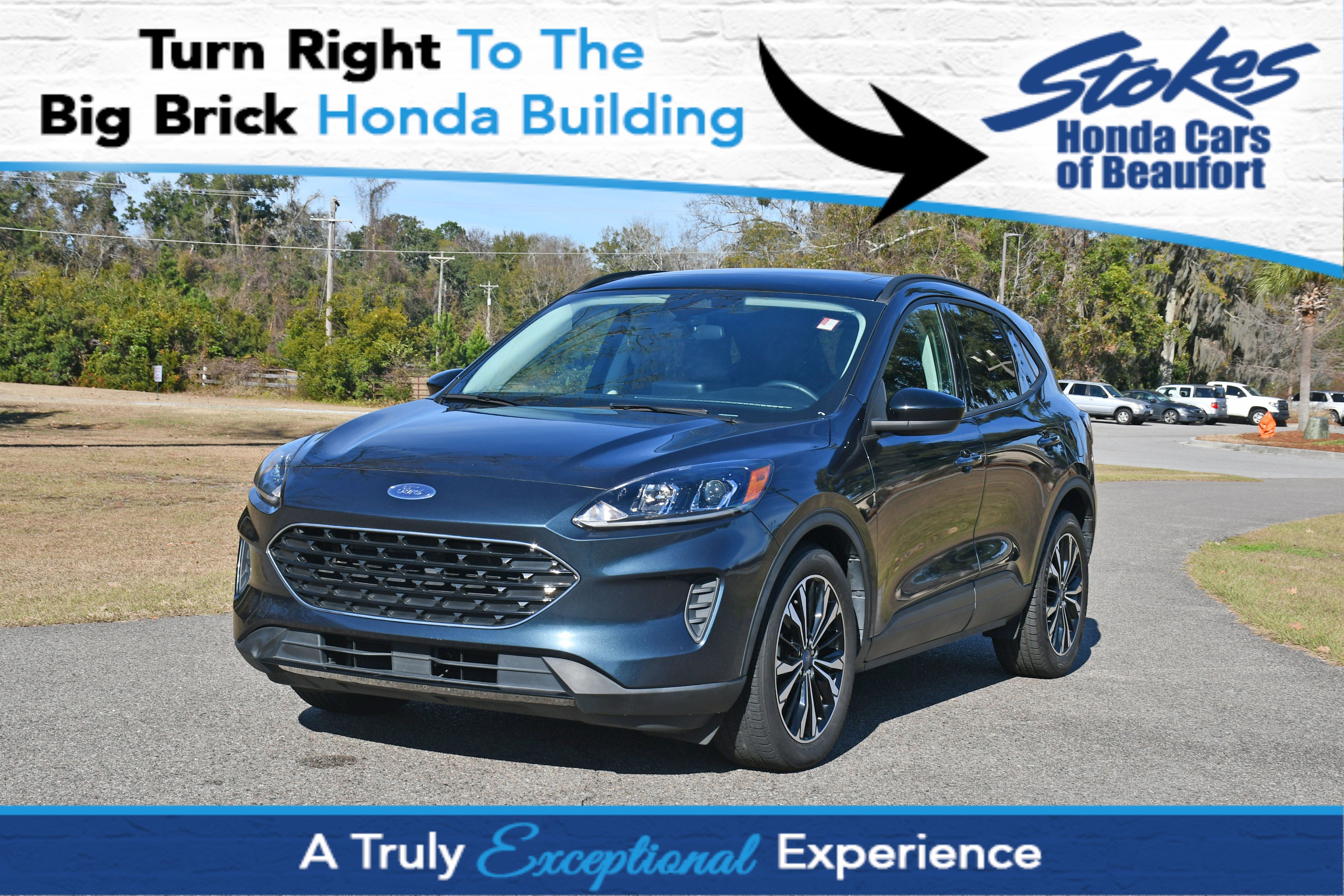 2022 Ford Escape SEL's photo