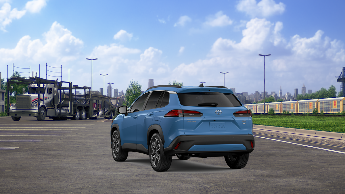 2026 Toyota Corolla Cross XLE photo 5