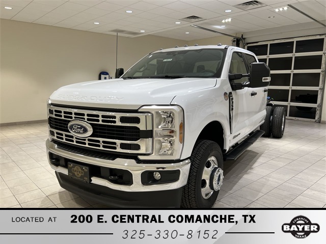 2026 Ford F-350 Super Duty Chassis Cab XLT's photo