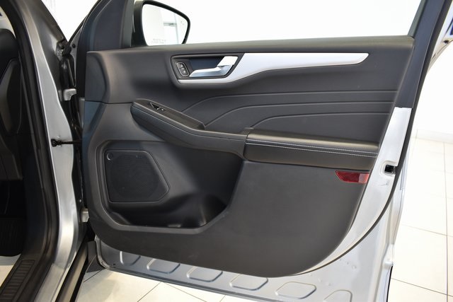 2022 Ford Escape Hybrid SEL photo 11