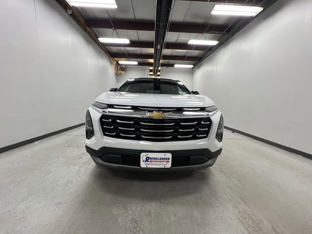 2026 Chevrolet Equinox LT photo 2