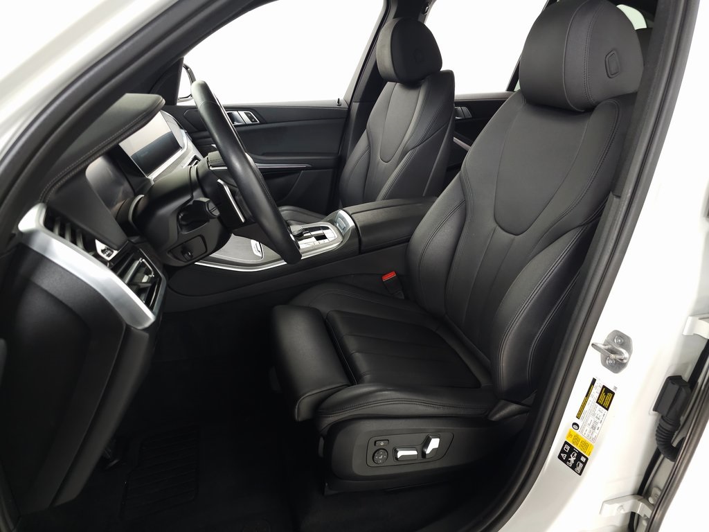 2022 BMW X5 - Image 16