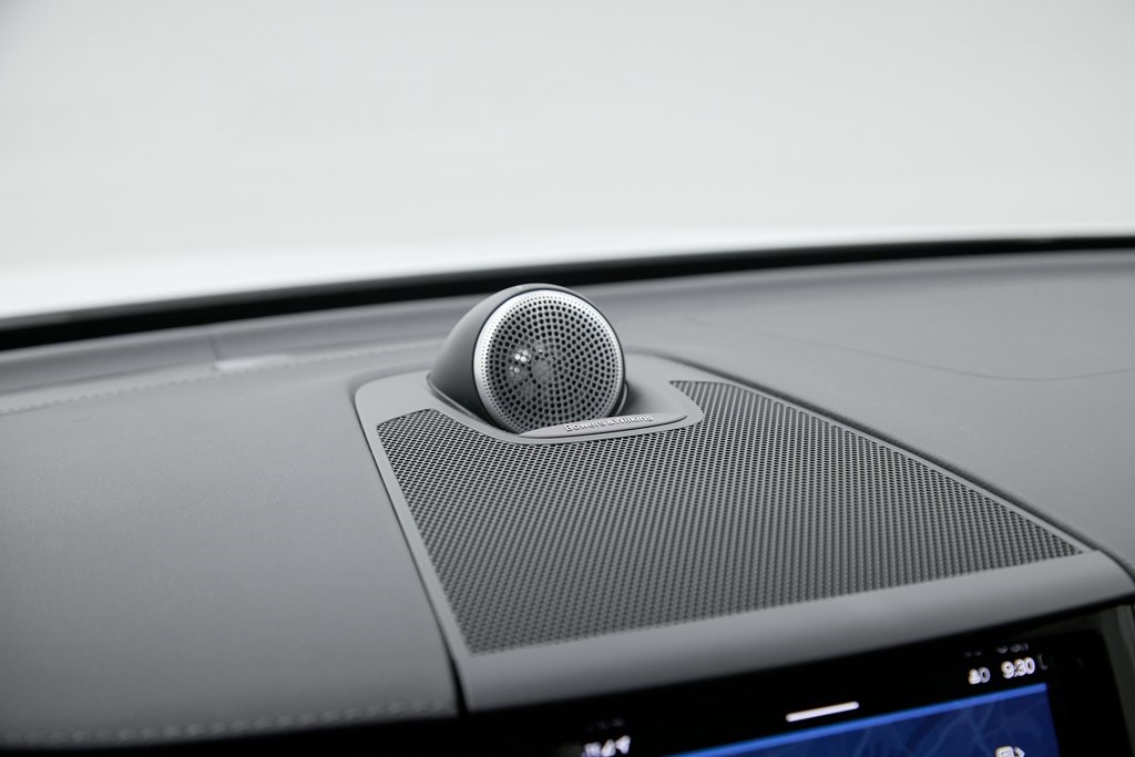 2023 VOLVO XC60 - Image 14