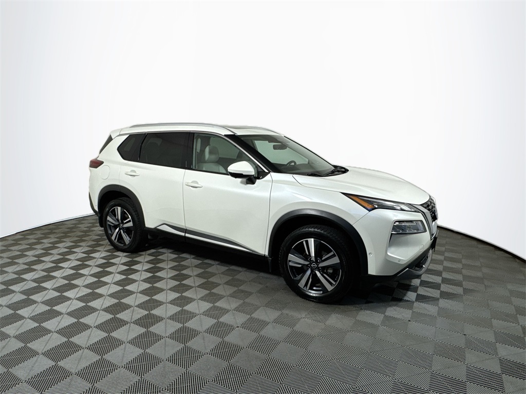 2022 Nissan Rogue AWD SL photo 3