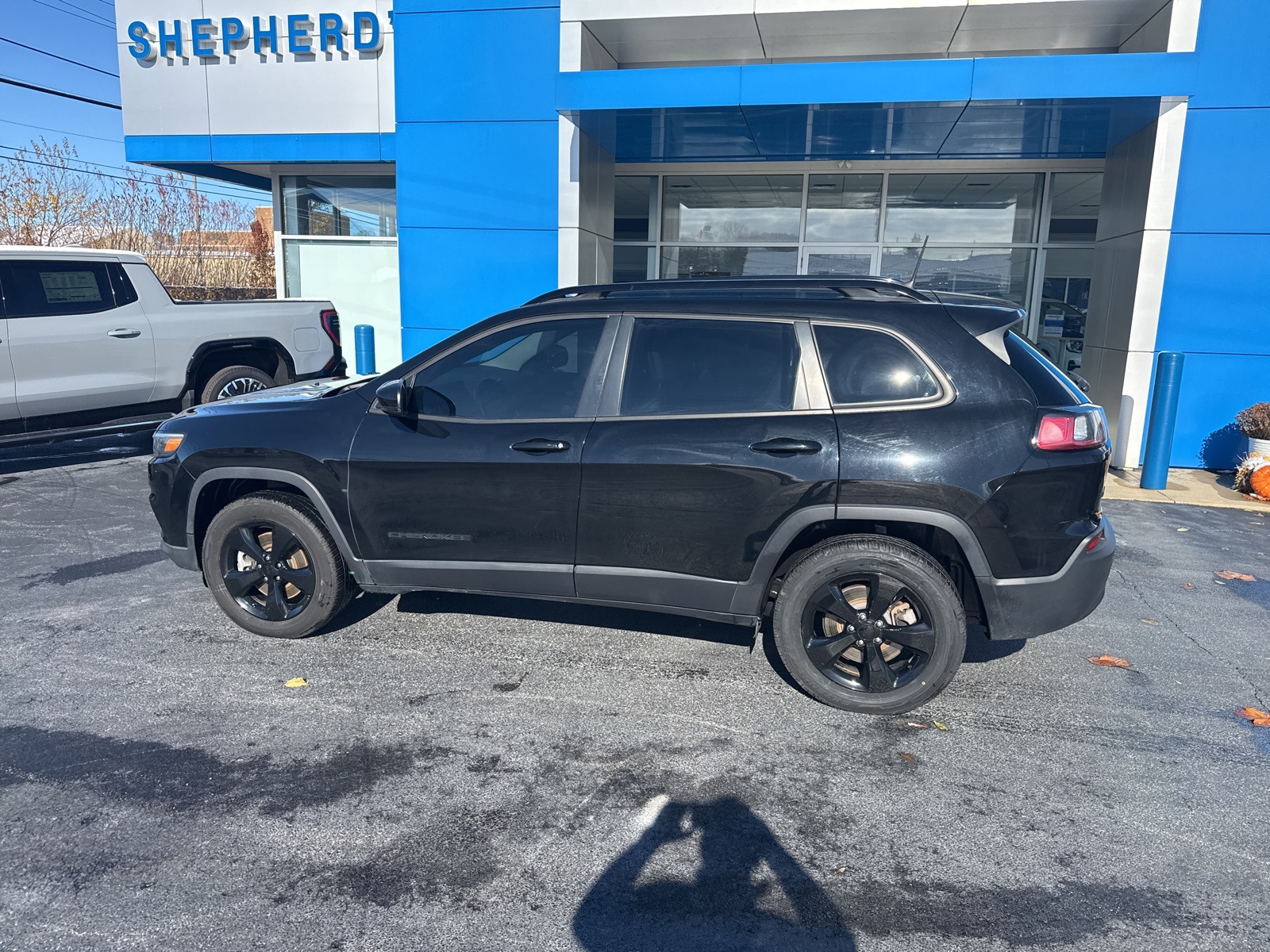 2020 Jeep Cherokee Altitude photo 2