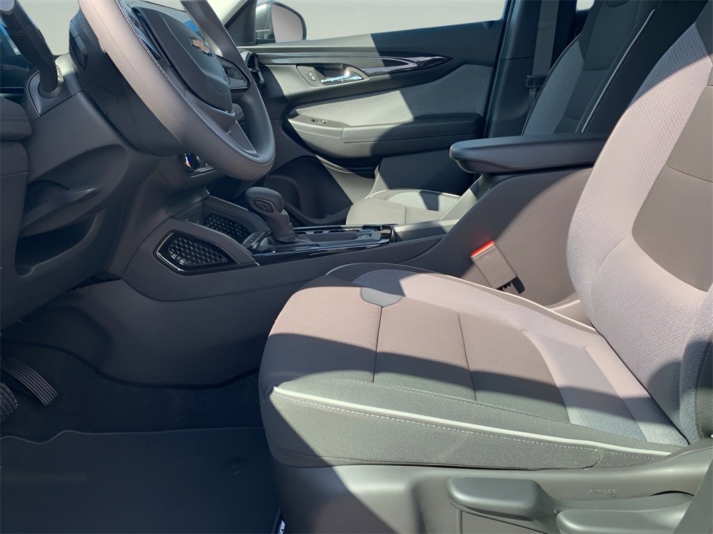 2026 Chevrolet Trailblazer LS photo 21