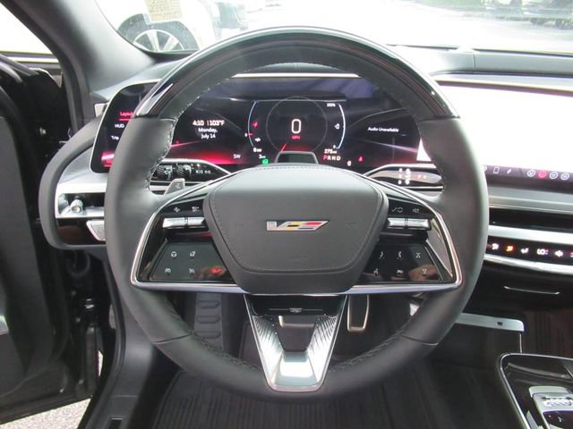 2026 Cadillac Lyriq photo 17