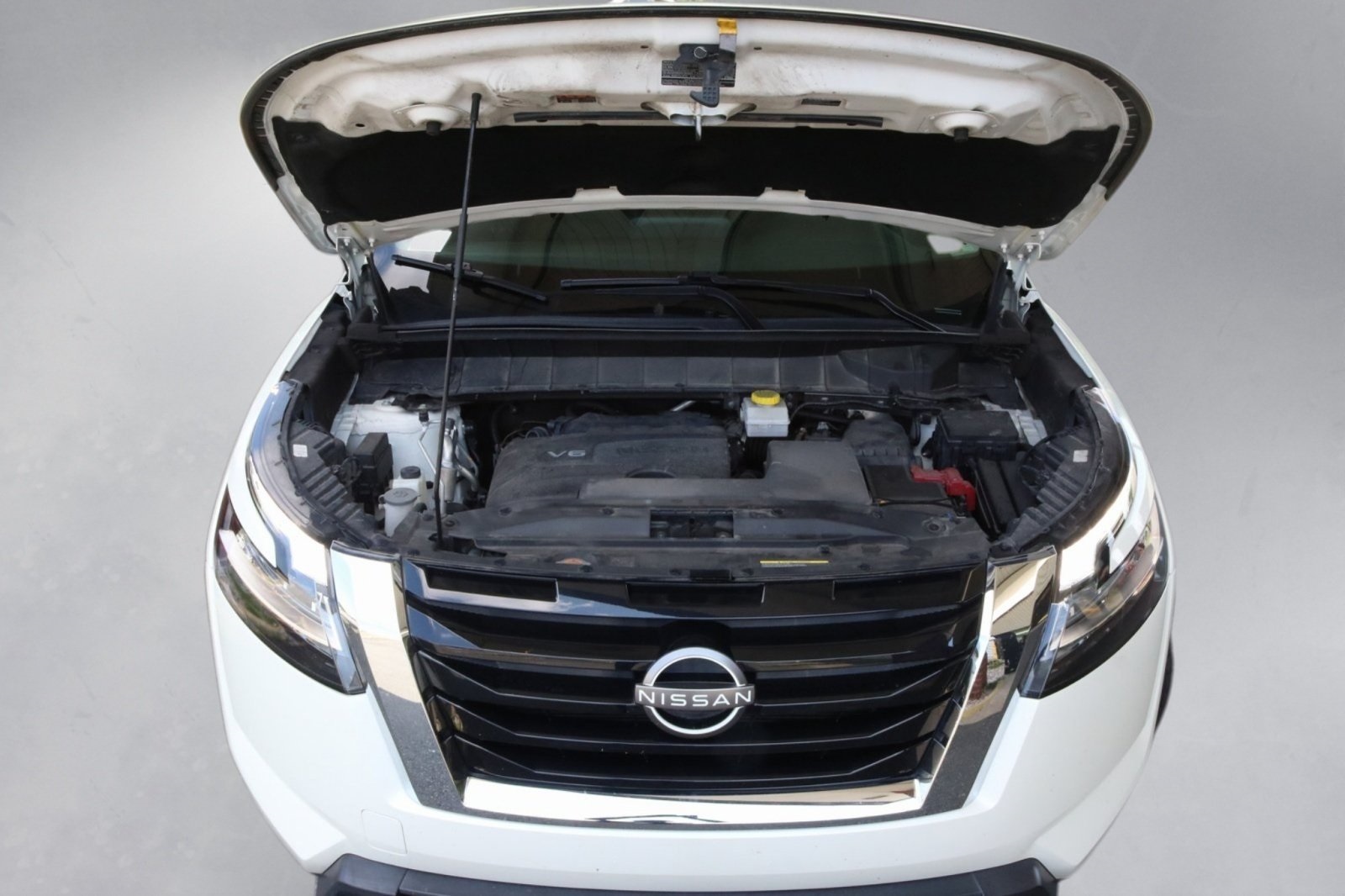 2022 Nissan Pathfinder SV photo 4
