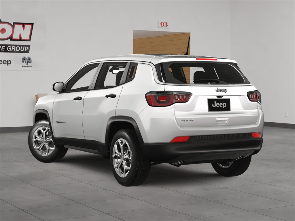 2025 Jeep Compass Sport photo 4