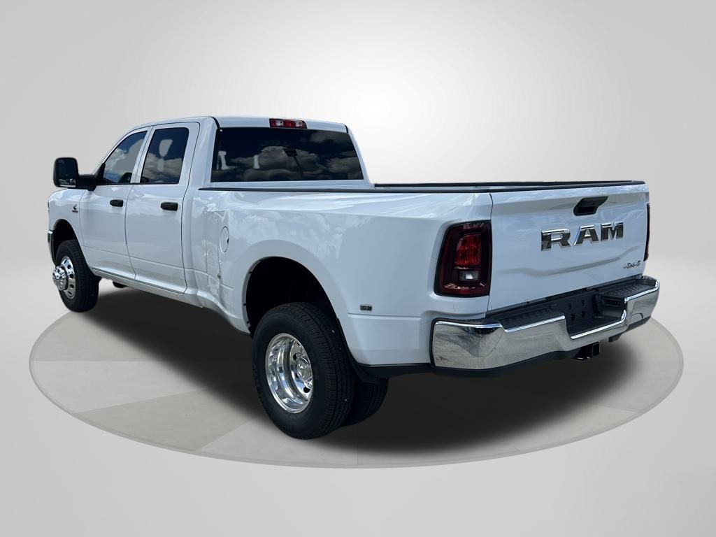 2026 Ram 3500 Tradesman photo 4