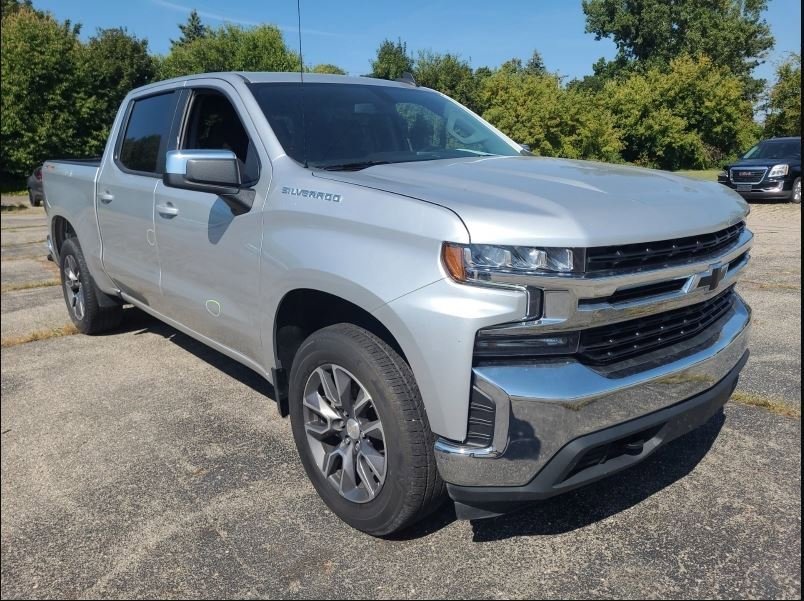 2022 Chevrolet Silverado 1500 LT photo 2
