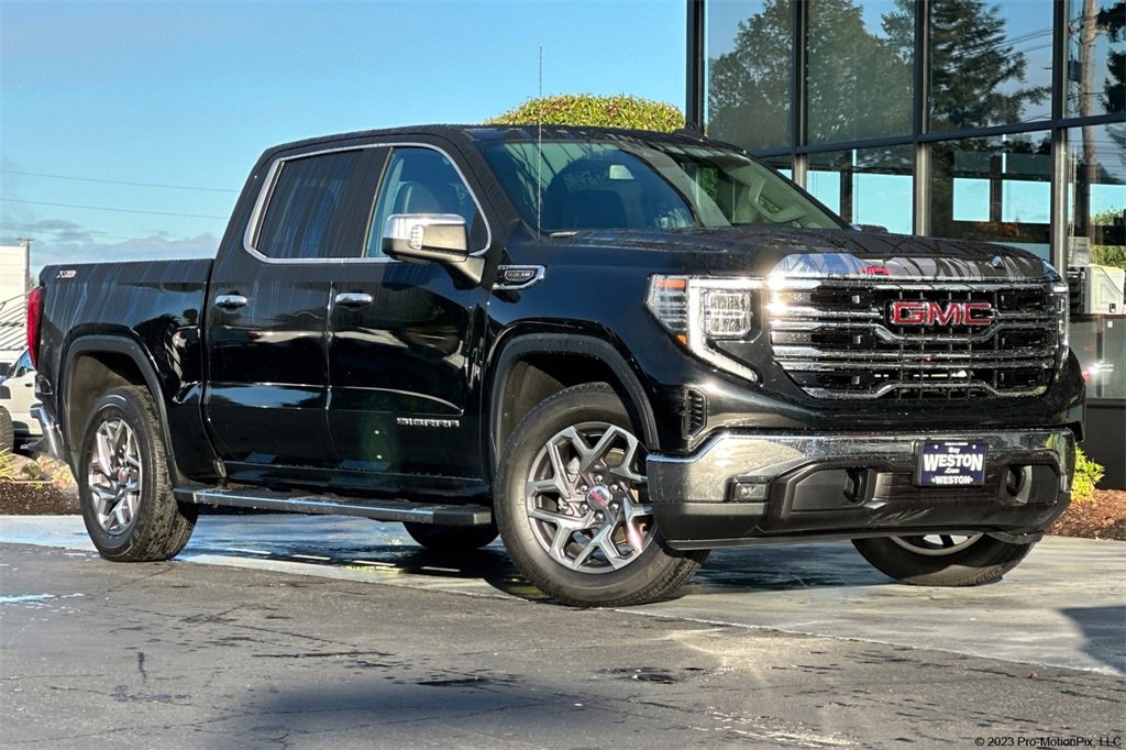 2023 GMC Sierra 1500 SLT's photo