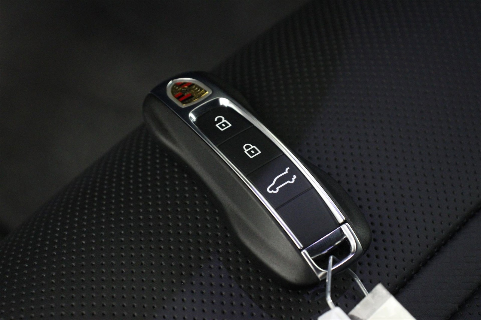 2025 Porsche Cayenne GTS photo 22