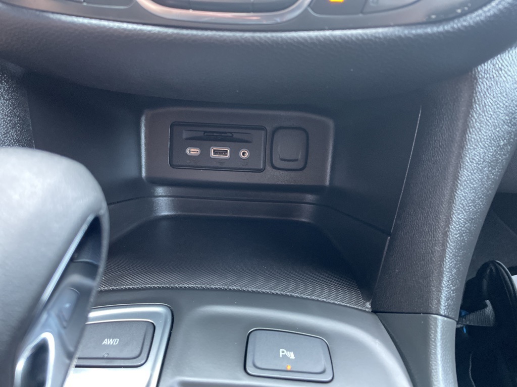 2022 Chevrolet Equinox LT photo 14