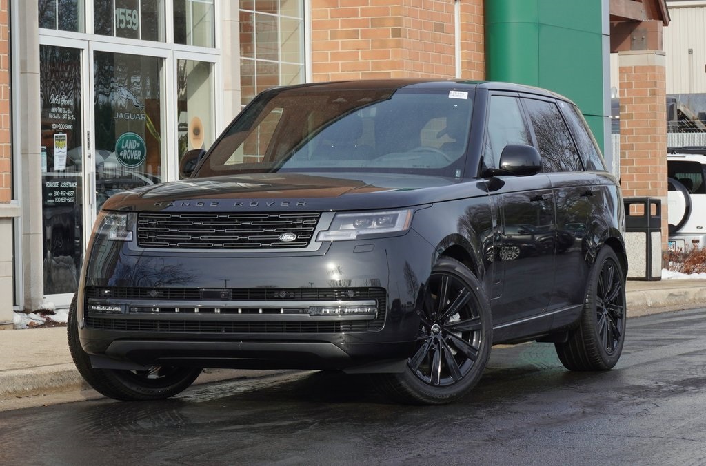 2025 Land Rover Range Rover SE's photo