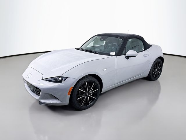 2025 Mazda MX-5 Miata Miata Grand Touring photo 3